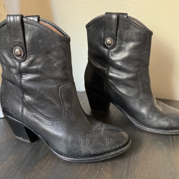 Frye Jackie Shortie - Black - size 7.5 - Picture 3 of 7